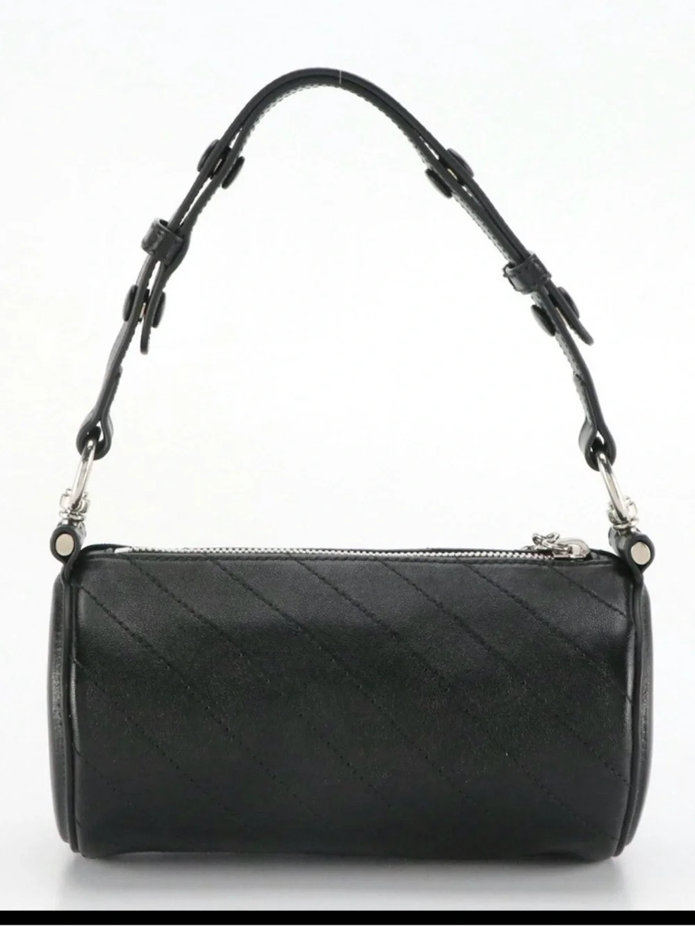 Gucci Black Quilted Barrel Shoulder Bag with Silver Charm - Picture 3 of 7